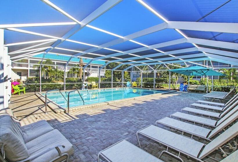 Sanibel Arms West Condominiums