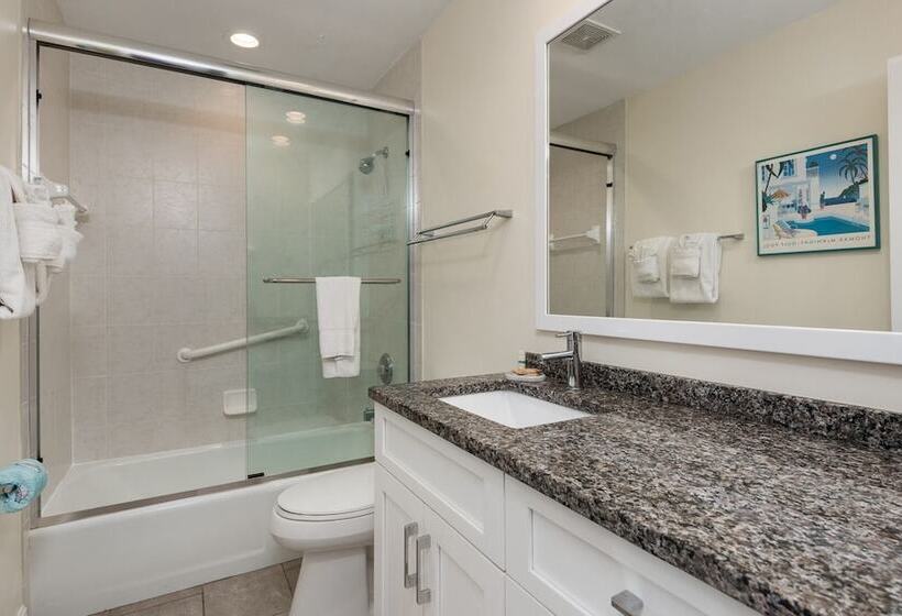 Sanibel Arms West Condominiums