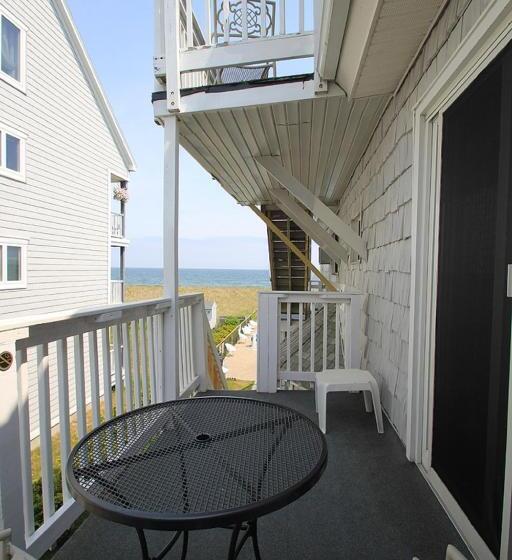 Sea Cliff House Motel