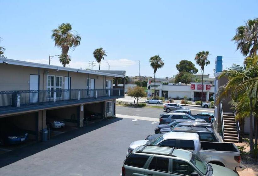 Seaside Motel