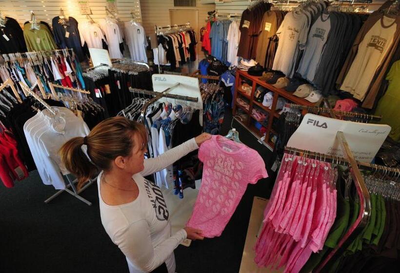 Shadow Mountain Resort & Club