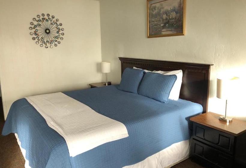 Sherwood Forest Motel