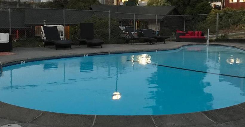 Sherwood Forest Motel