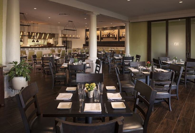 The Scottsdale Resort & Spa, Curio Collection By Hilton