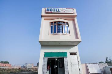 هتل Oyo 67609  Taj