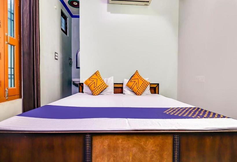 هتل Spot On 68052 Surya Guest House