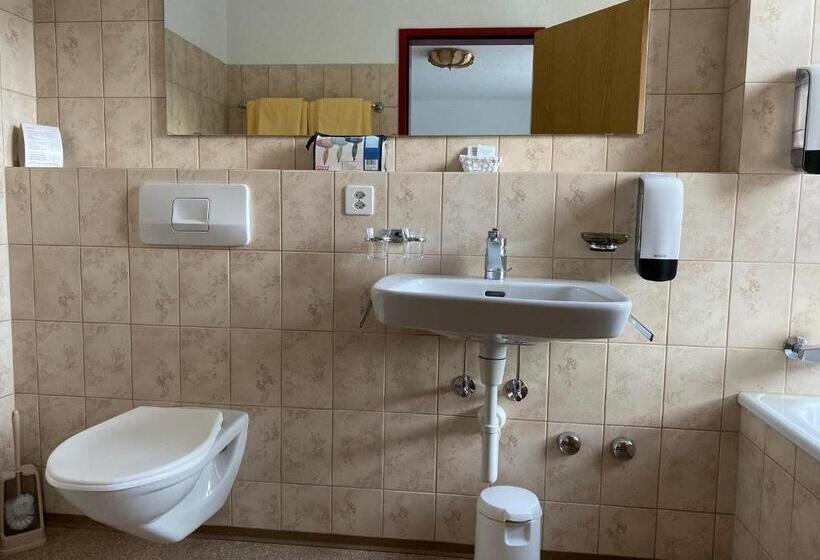 הוסטל Gasthaus Edelweiss