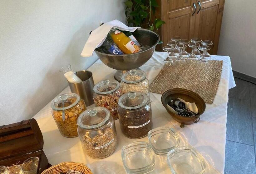 הוסטל Gasthaus Edelweiss