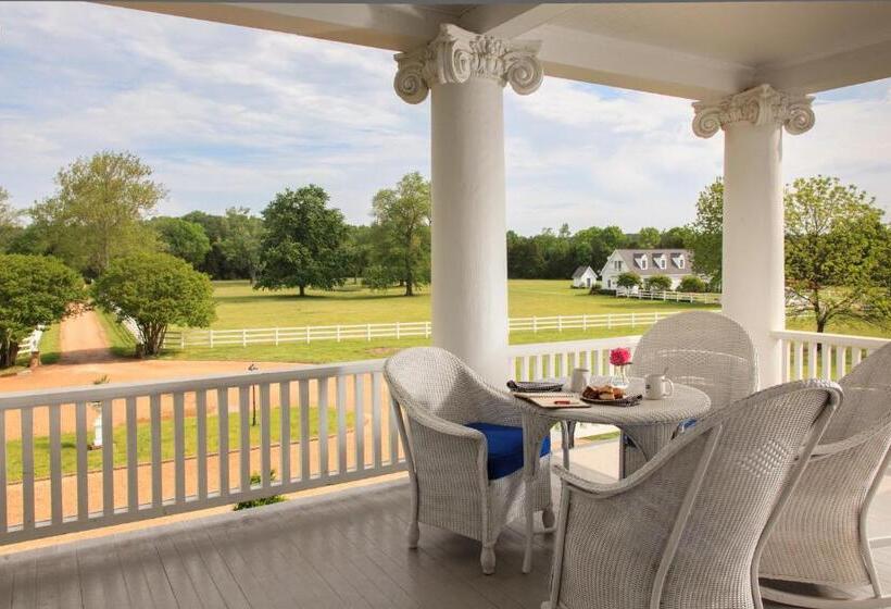 住宿加早餐  Inn At Warner Hall