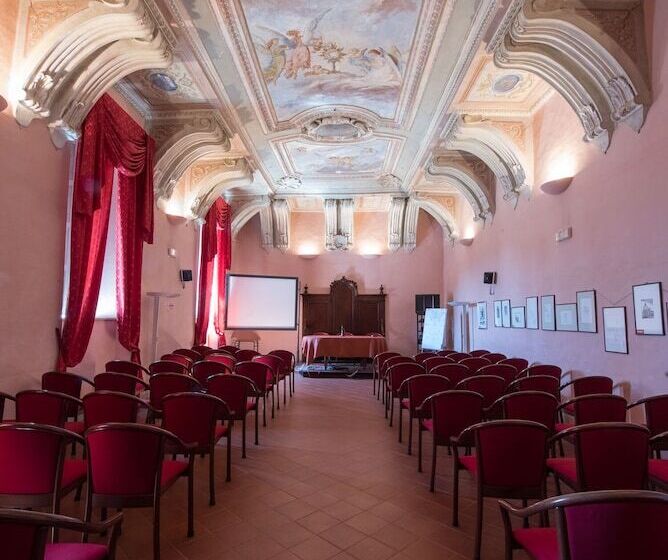 ホテル Casa Regina Montis Regalis