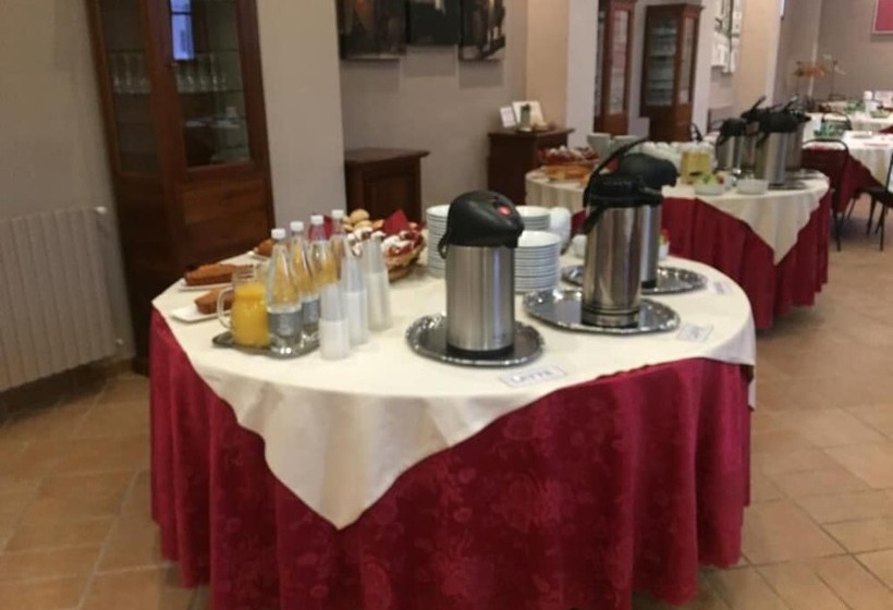 ホテル Casa Regina Montis Regalis