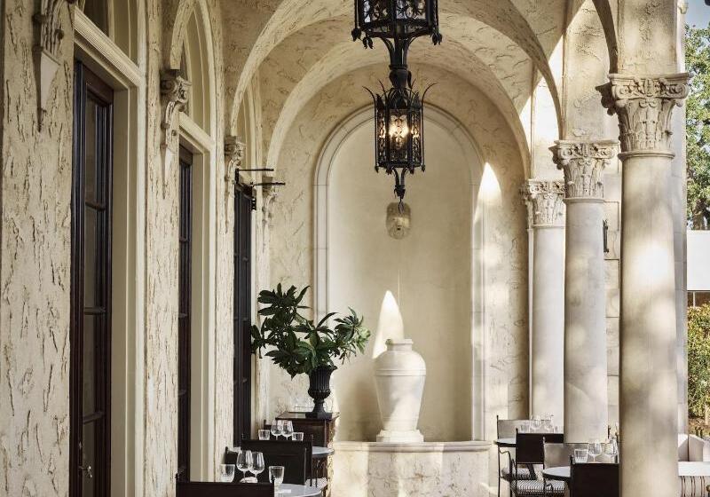 Отель Commodore Perry Estate, Auberge Resorts Collection