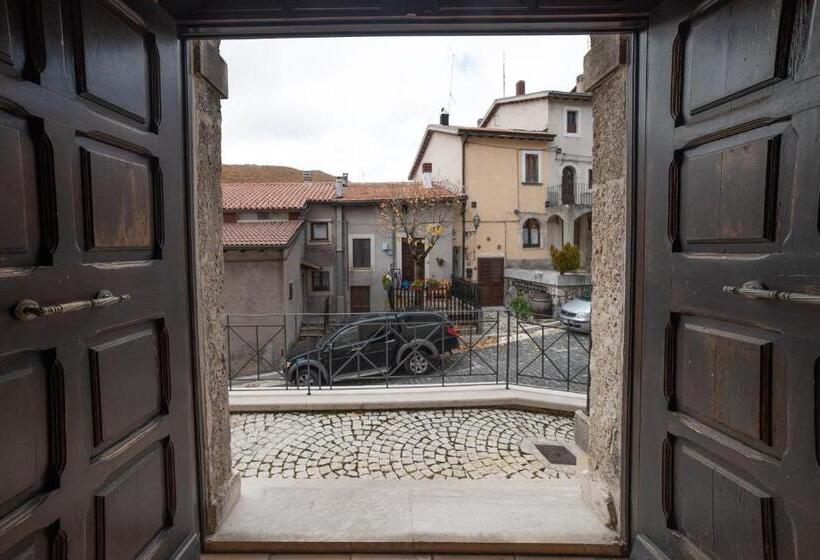 فندق Dimora Fresilia Casa Vacanze