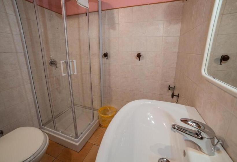 فندق Dimora Fresilia Casa Vacanze