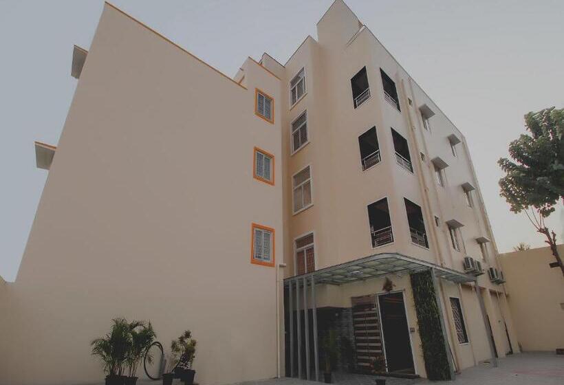 فندق Flagship Jp Residency
