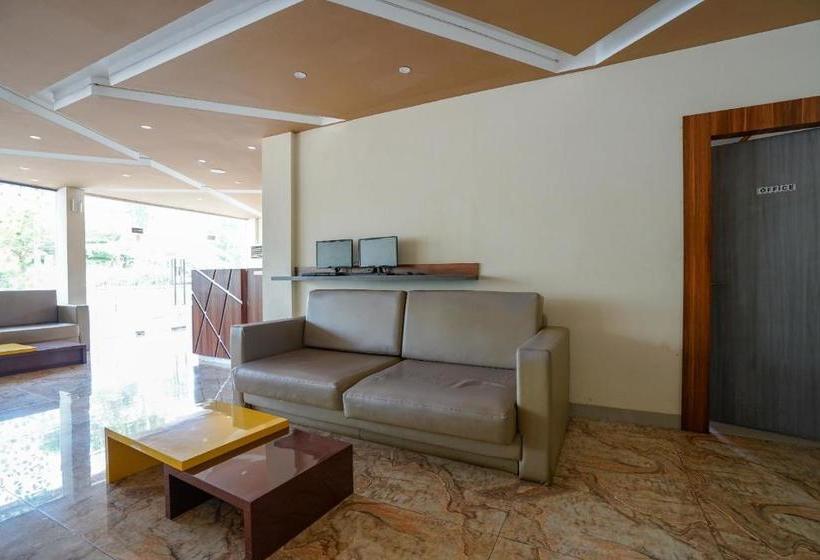 בית מלון כפרי Oyo 1727  929