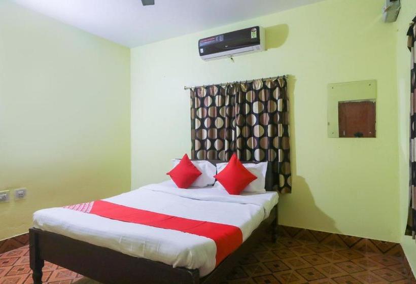 호텔 Oyo 61796 Shanti Bhavan