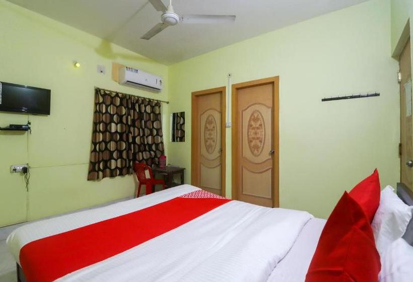 호텔 Oyo 61796 Shanti Bhavan