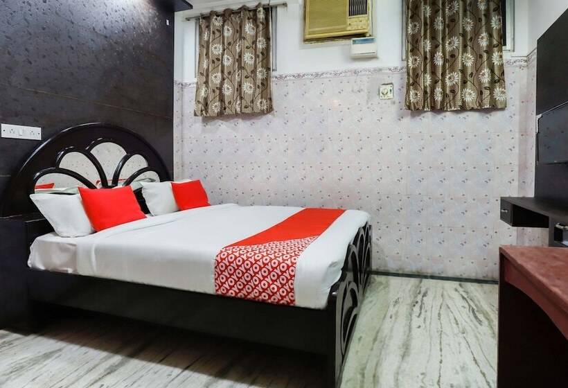 فندق Oyo 65719 Sree Ganesh Mahal
