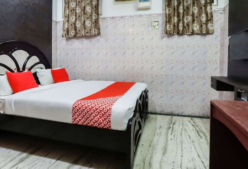 فندق Oyo 65719 Sree Ganesh Mahal