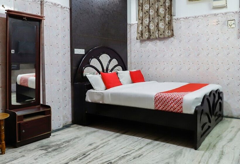 فندق Oyo 65719 Sree Ganesh Mahal