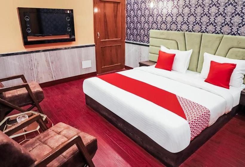 فندق Oyo 66066 Grand Nanki Palace