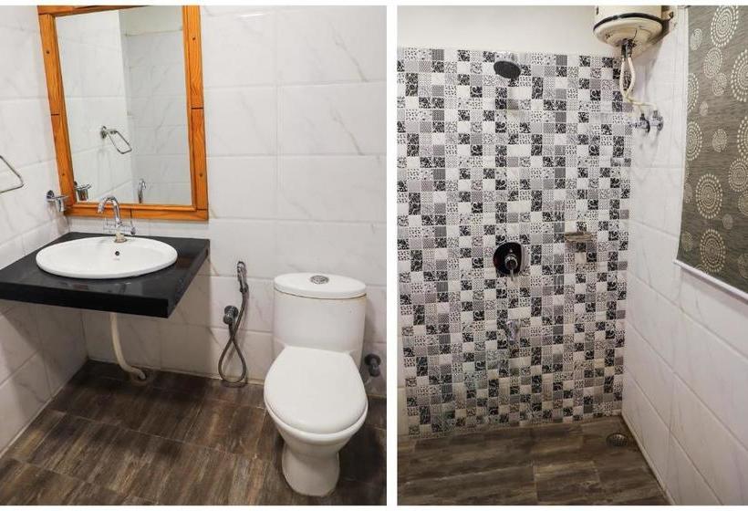 Отель Oyo 66066 Grand Nanki Palace