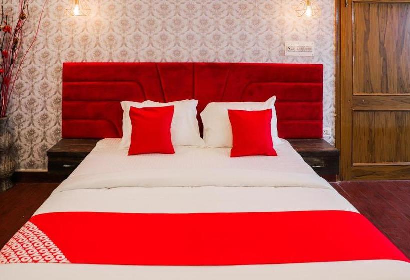 Отель Oyo 66066 Grand Nanki Palace