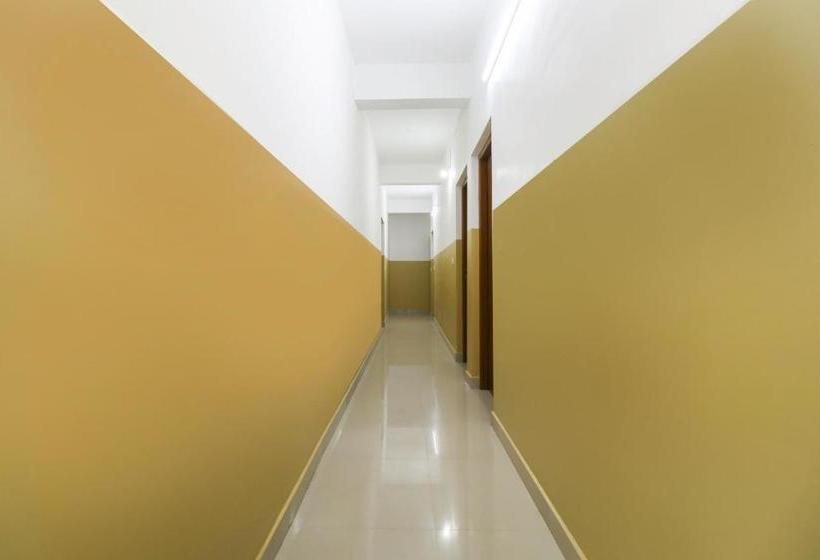 Отель Oyo 67456 Thaza