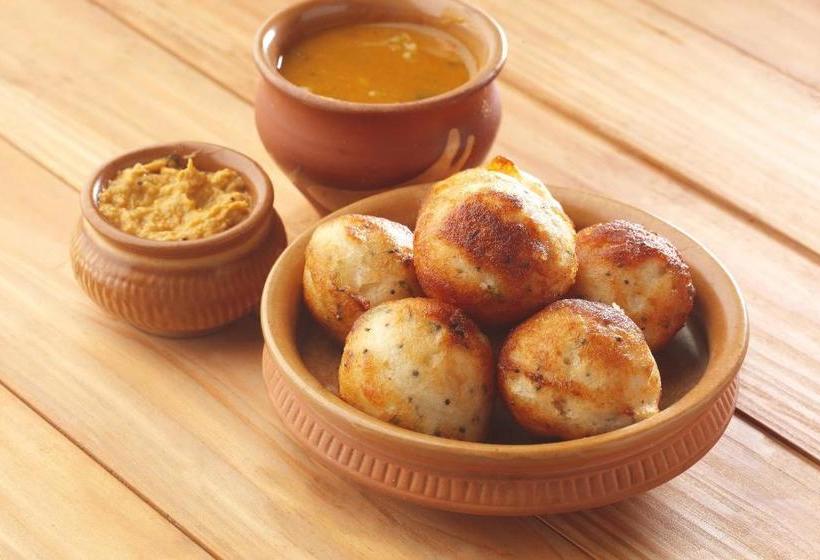 Отель Oyo 67456 Thaza