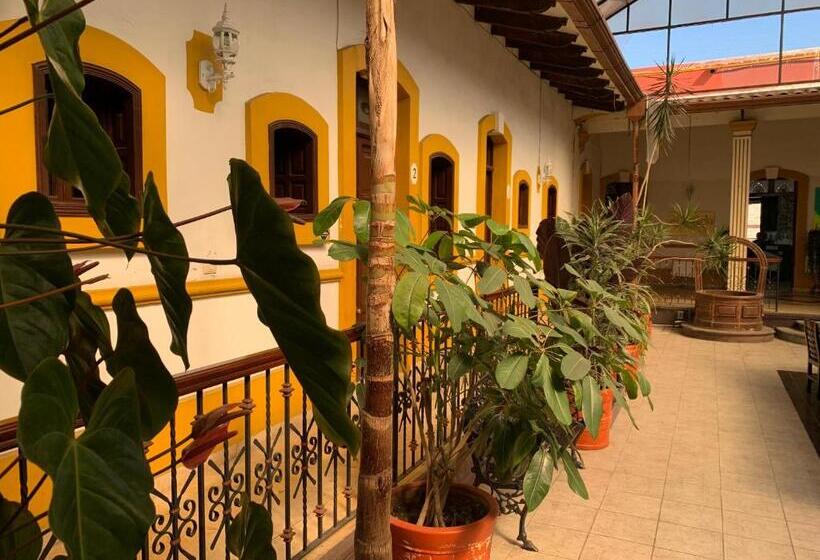 酒店 Real De Cortés