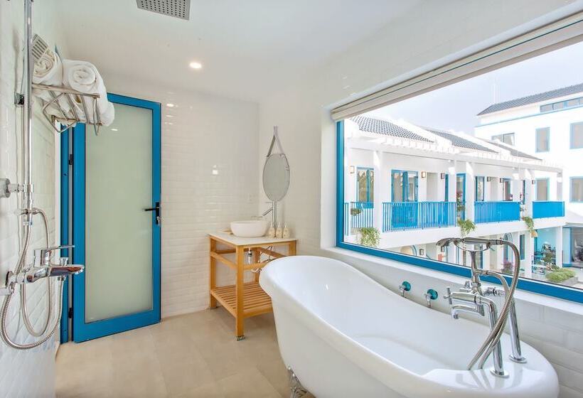 هتل Santorin Hoian Villa