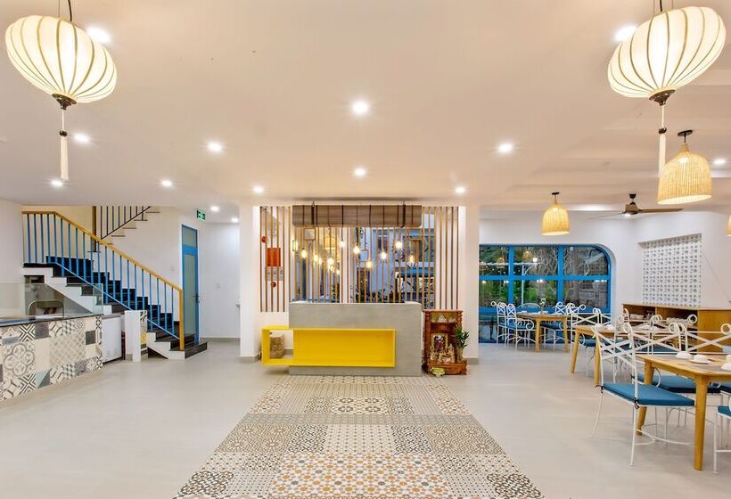 هتل Santorin Hoian Villa