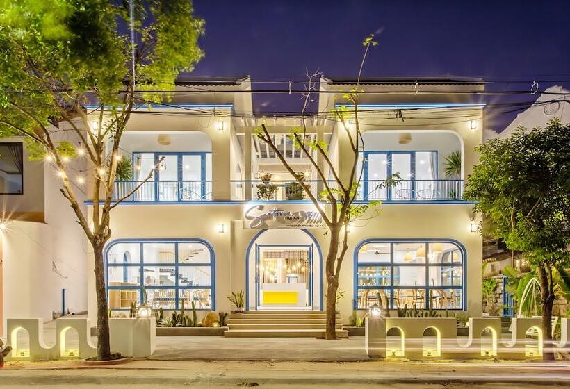 هتل Santorin Hoian Villa