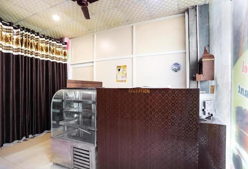 هتل Spot On 66080  Milan