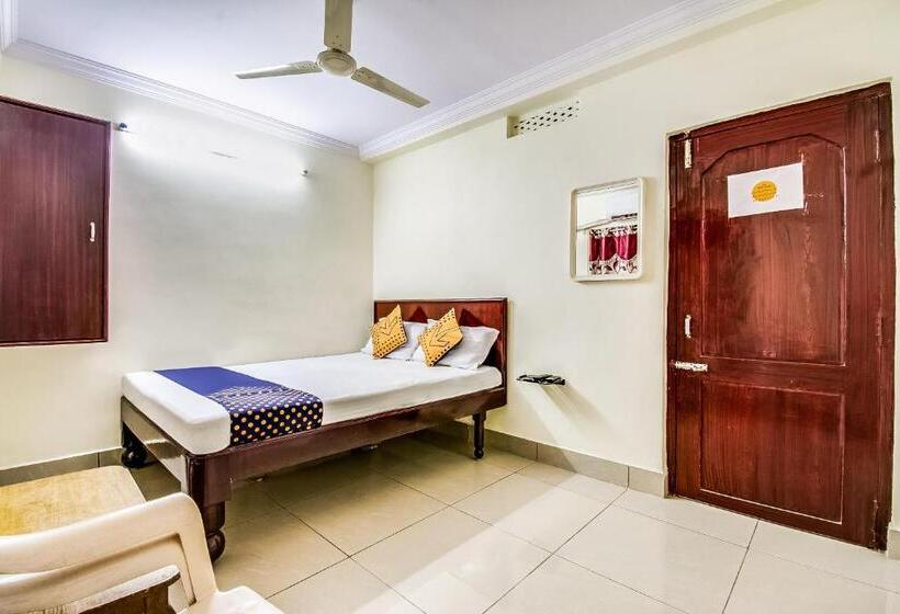 هتل Spot On Sri Surya Lodge