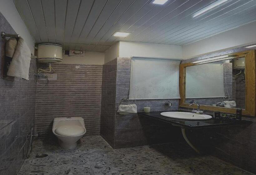 酒店 Spot On Nanki Palace