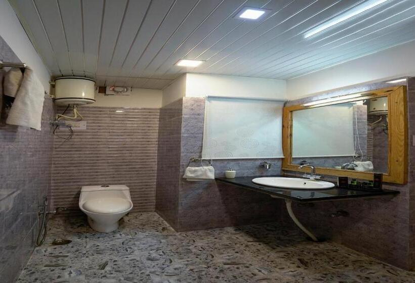 酒店 Spot On Nanki Palace