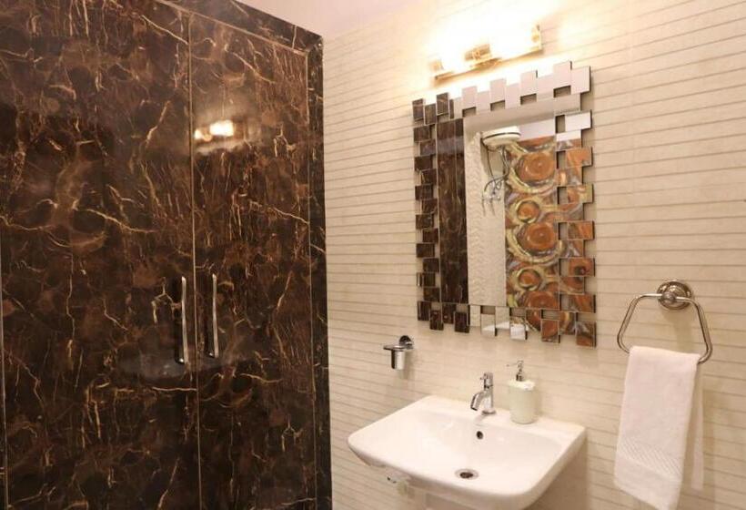 酒店 Spot On Nanki Palace