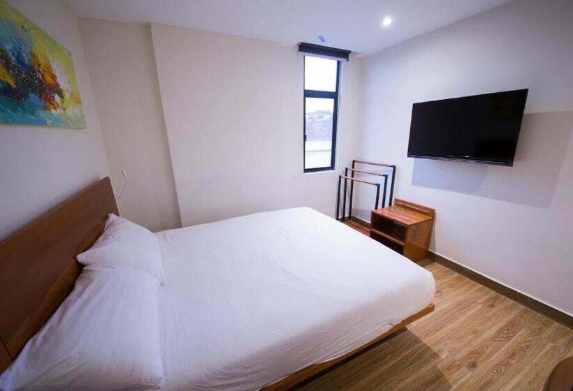 בית מלון כפרי The Point Boutique