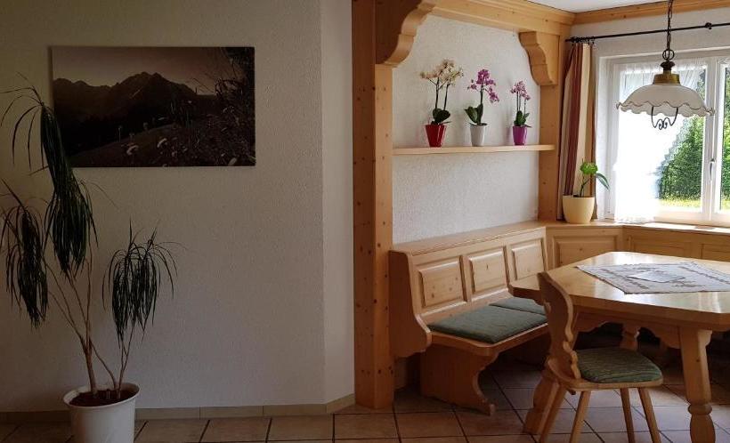 بنسيون Landhaus Almrausch