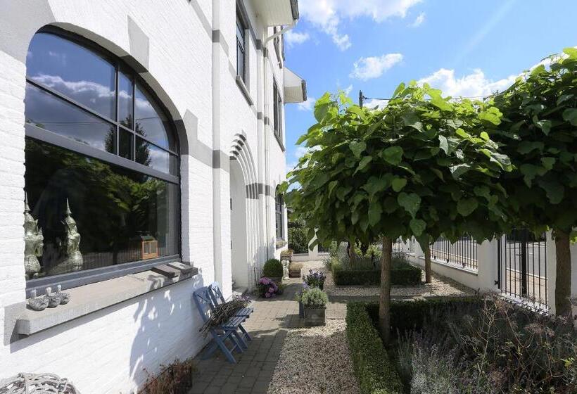 A Bascule Bed And Breakfast Maastricht