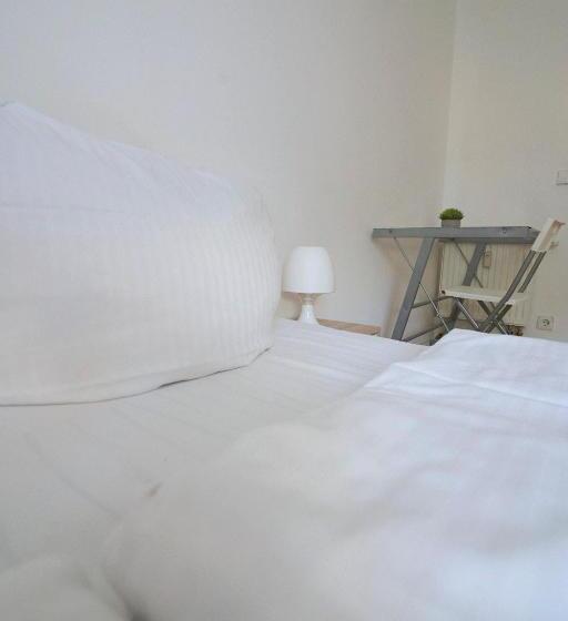 هاستل Bnb Potsdamer Platz Rooms & Apartments