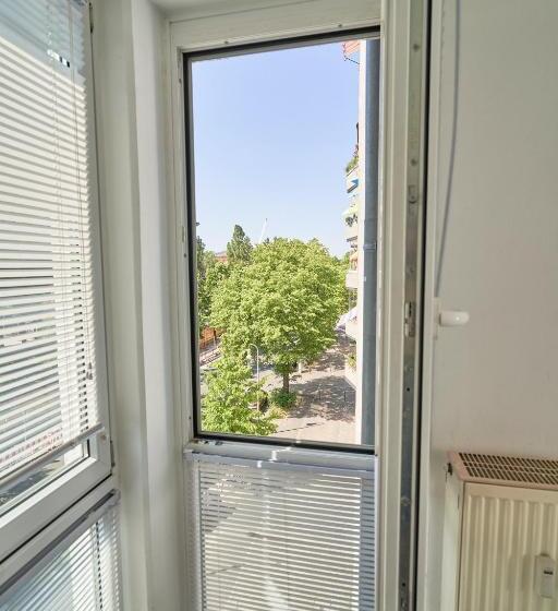 هاستل Bnb Potsdamer Platz Rooms & Apartments