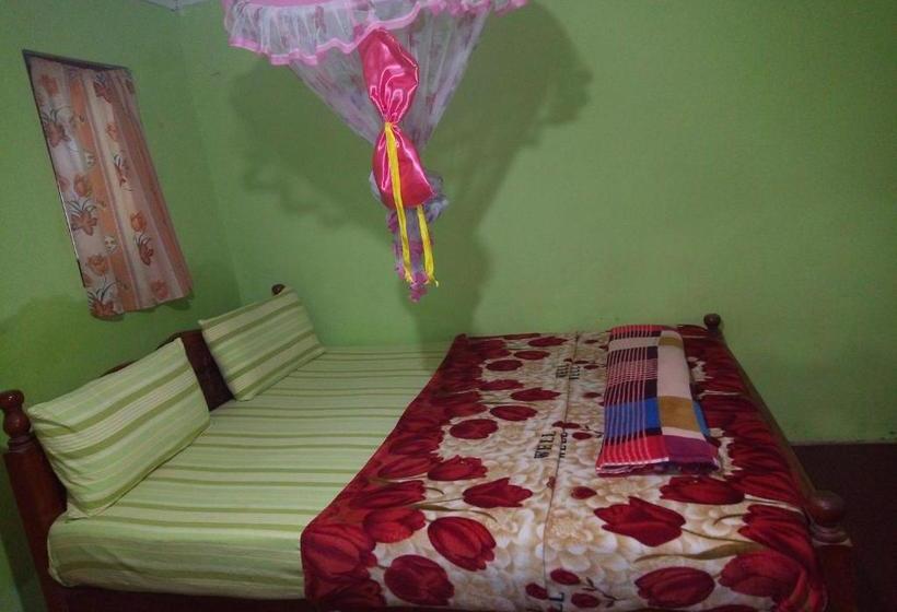 مبيت وإفطار Kavishka Guest House