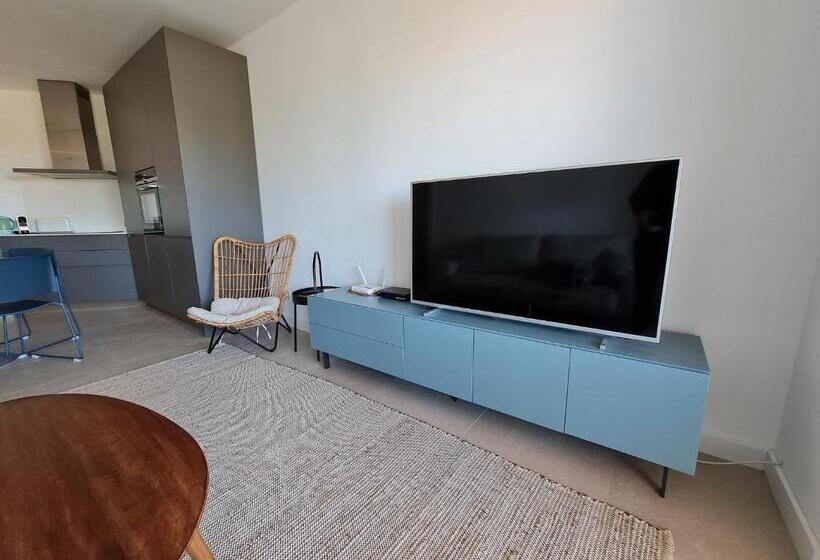 Front Line           Primera Línea           Apartments In Playa Flamenca