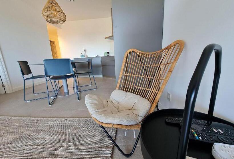 Front Line           Primera Línea           Apartments In Playa Flamenca