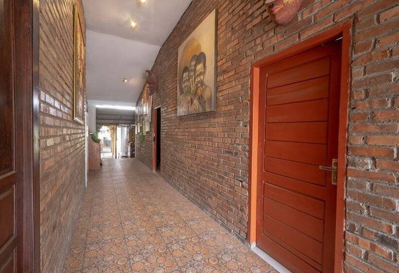 酒店 Oyo 2380 Alea Guesthouse