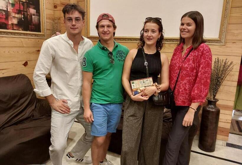 فندق The Lodge B&b