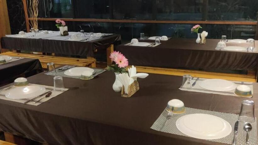 فندق The Lodge B&b